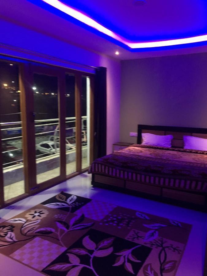 Hotel Time Palace 우티 외부 사진